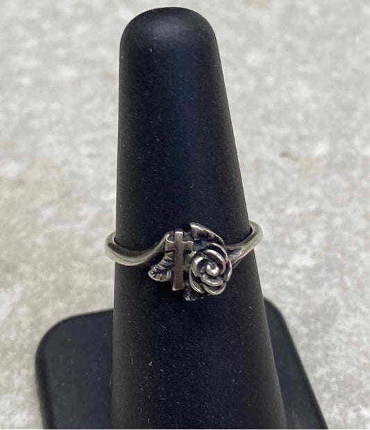 Sterling Ring - Size 5.5