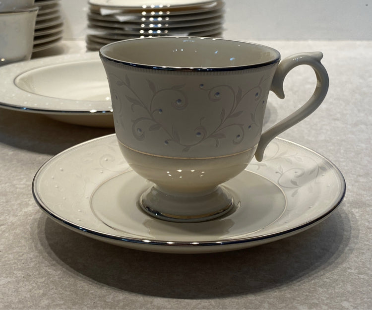 Lenox Pearl Innocence Dinnerware Set