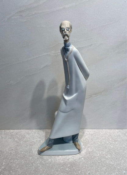 Lladro 4602 "Doctor"