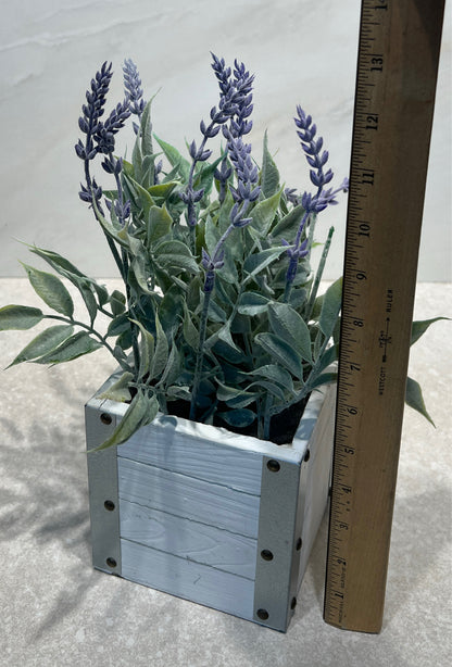 Artificial Decor