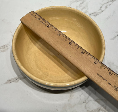 Watt Pottery Bowl