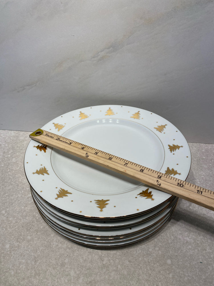 Set of 8 Dinner Plates
