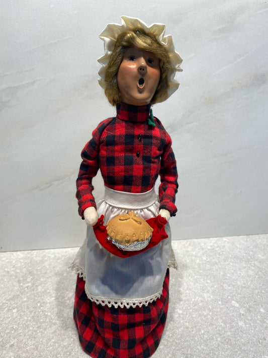 Byers Choice Caroler