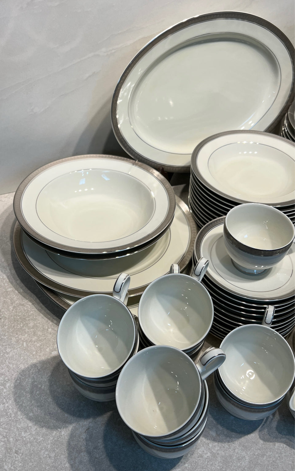 Mikasa Palatial Platinum Dinnerware Set