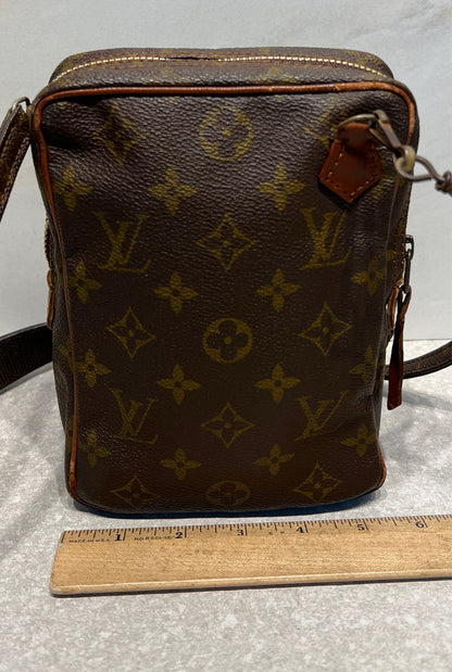Louis Vuitton Bag *