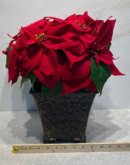 Poinsetta - Battery Operated