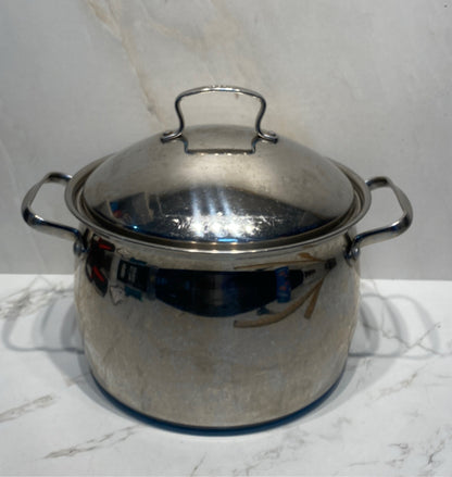 Belgique Covered Pot
