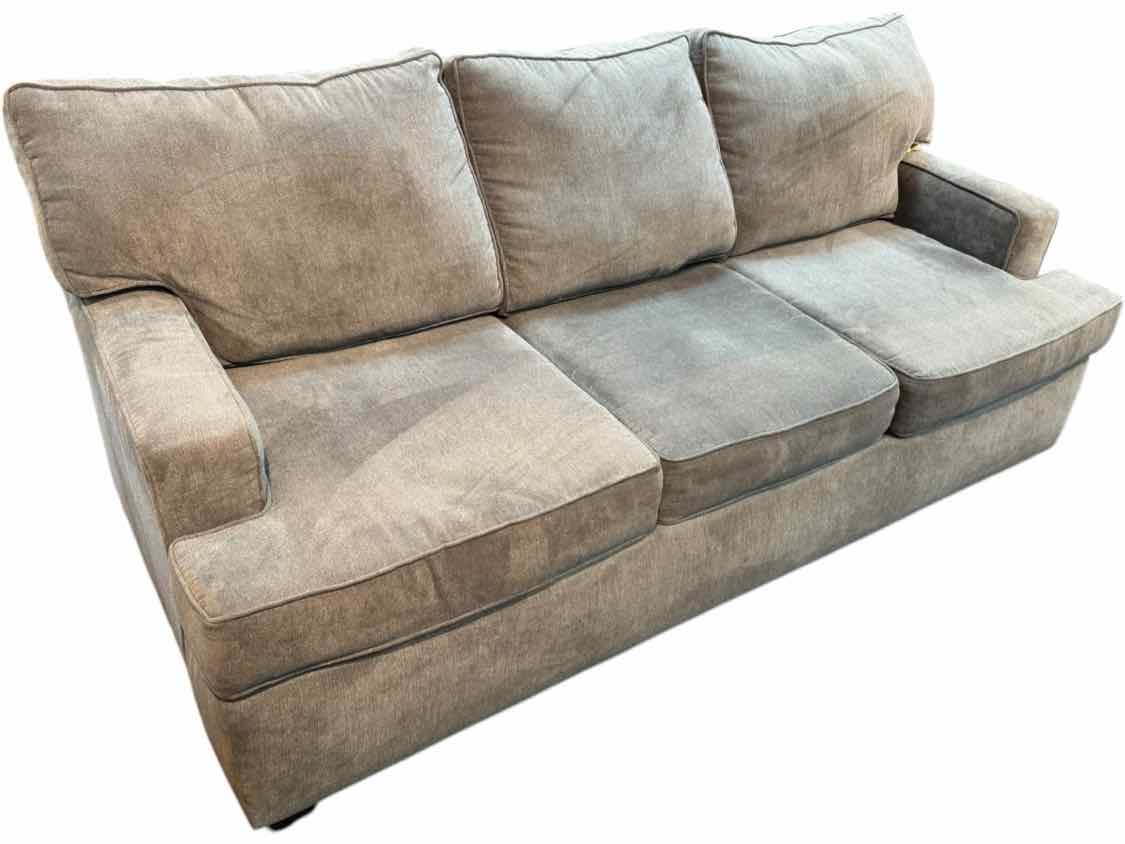 Ellis Sofa