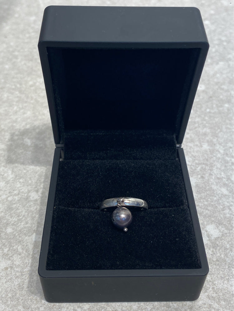 Sterling Ring - Size 6