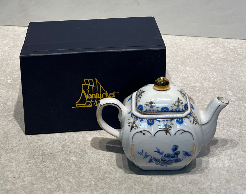 Teapot