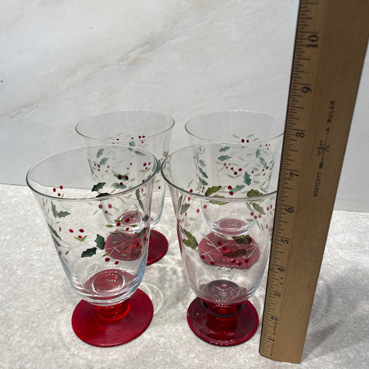 Set of 4 Pfaltzgraff Winterberry Glasses
