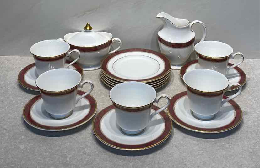 Royal Doulton Martinique Set