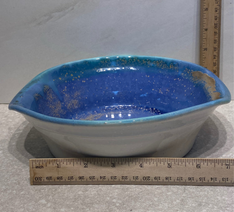 Edegecomb Pottery Bowl