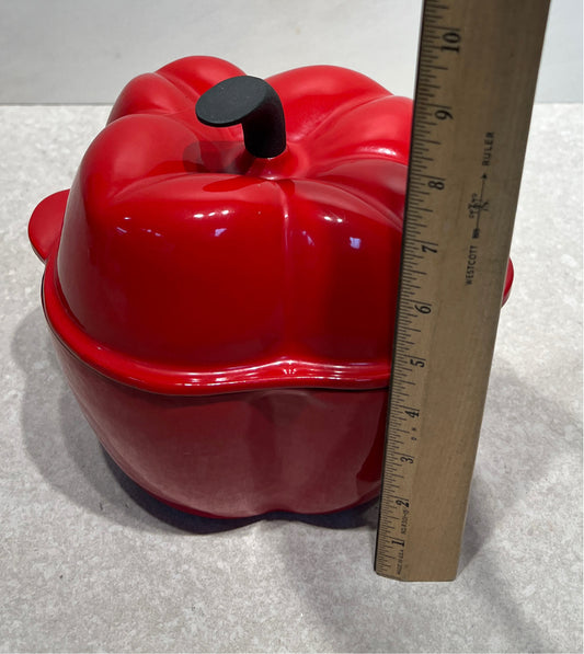Country Cottage  Dutch Oven Pepper