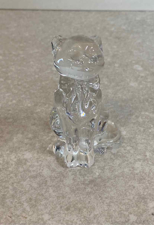 Lenox Cat