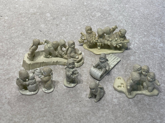 Lot Of Figurines Mini