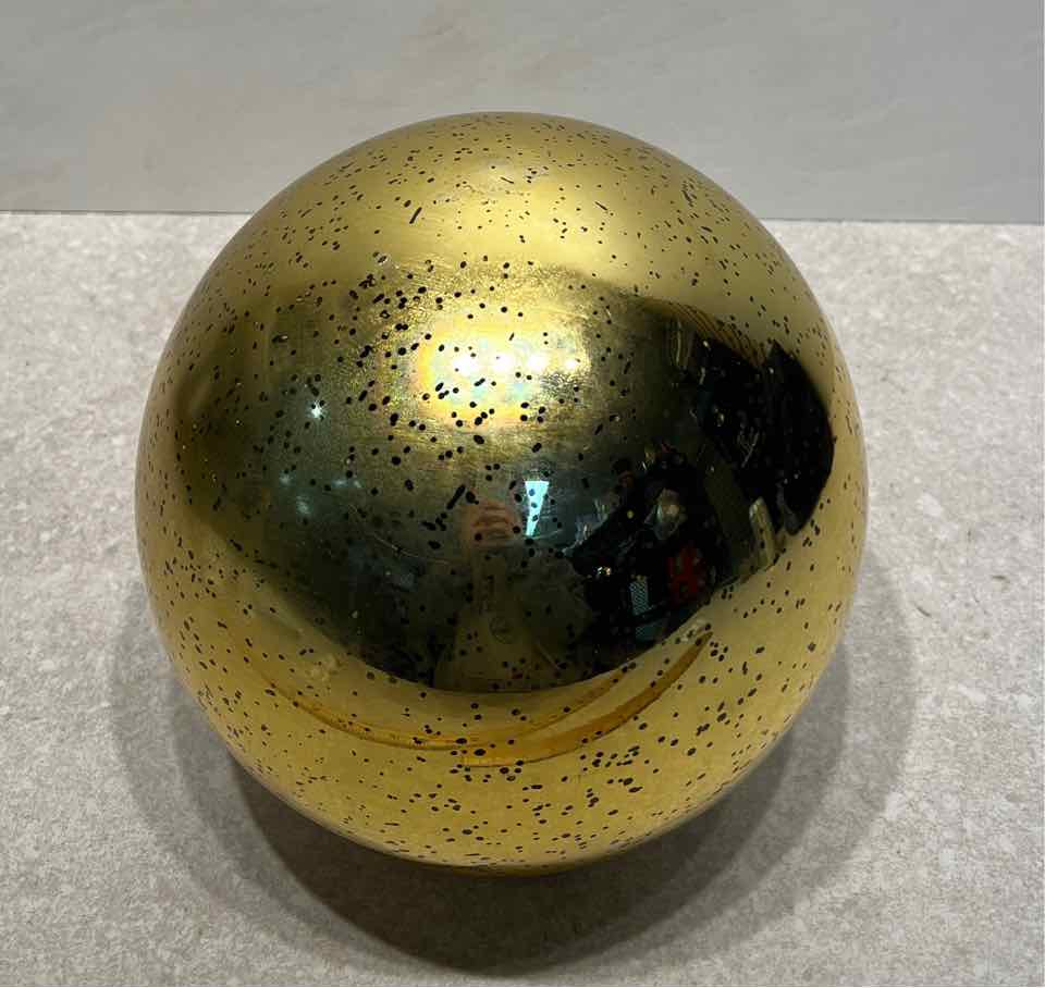 Christmas Lighted Ball