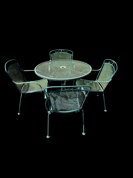 Outdoor Table and 4 Chairs