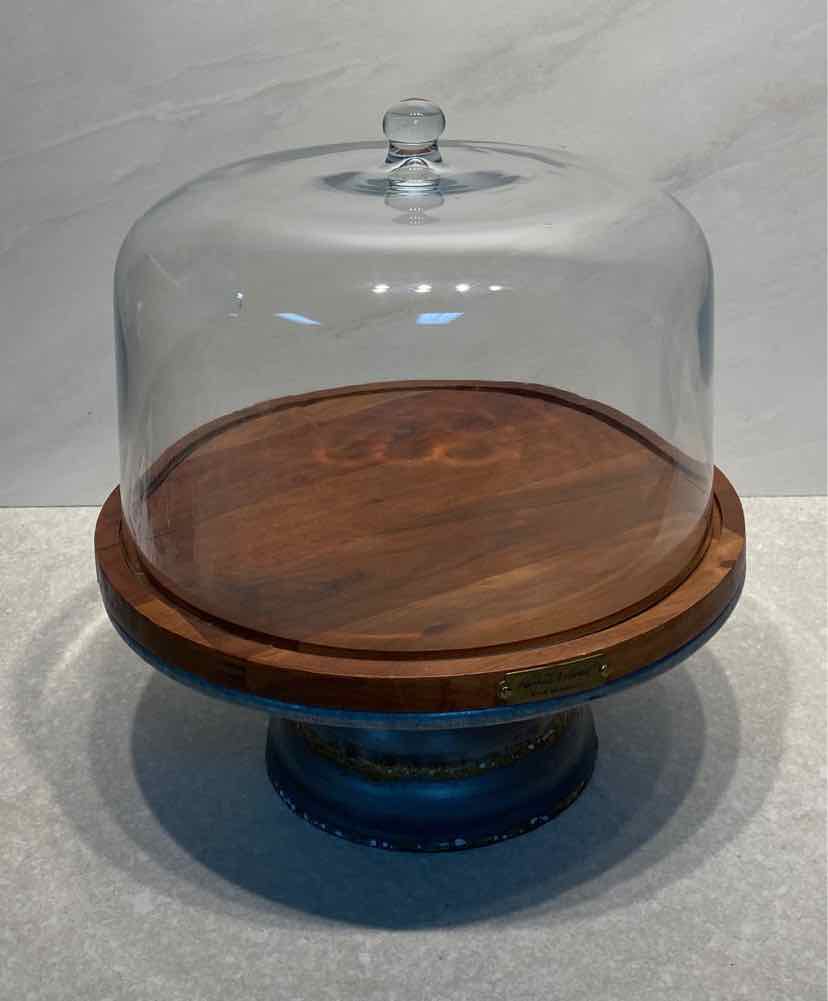 Covered Cake Plate