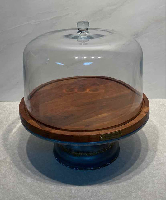 Covered Cake Plate