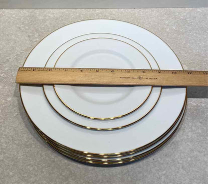 Set of 12 Royal Doulton Plates