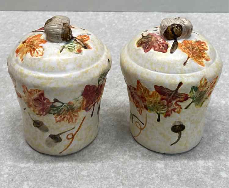 Salt And Pepper Set