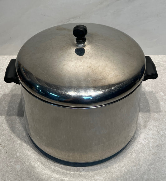 Covered Farberware Pot