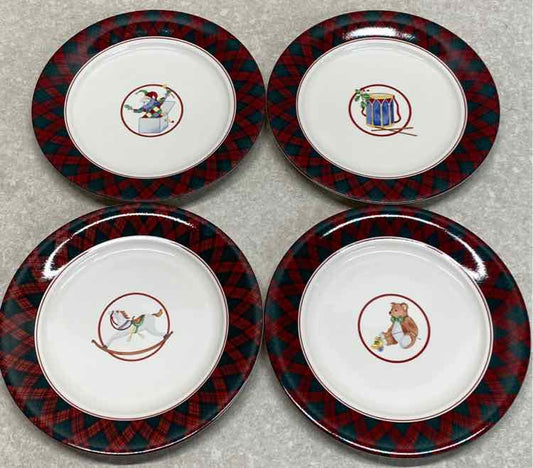 Set of 4 Plates