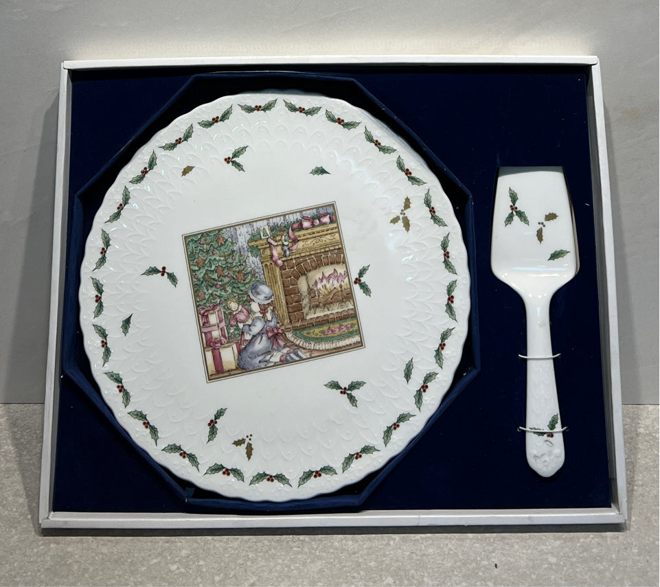 Mikasa Cake Dish with Server