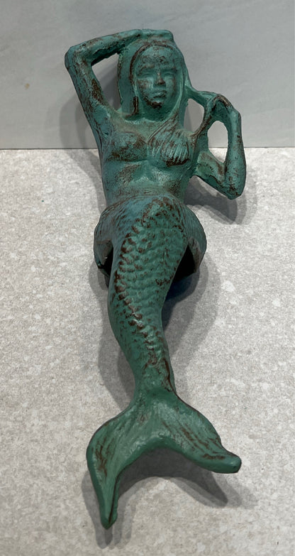 Sitting mermaid