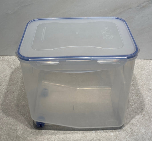 Lock & Lock Covered Bowl