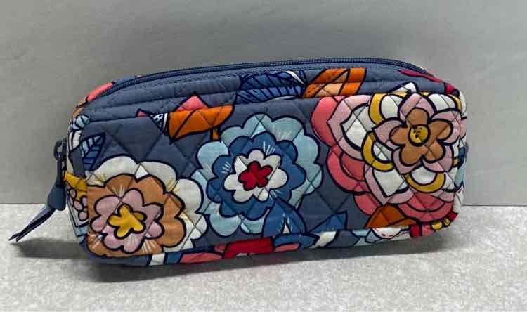 Vera Bradlet Pouch