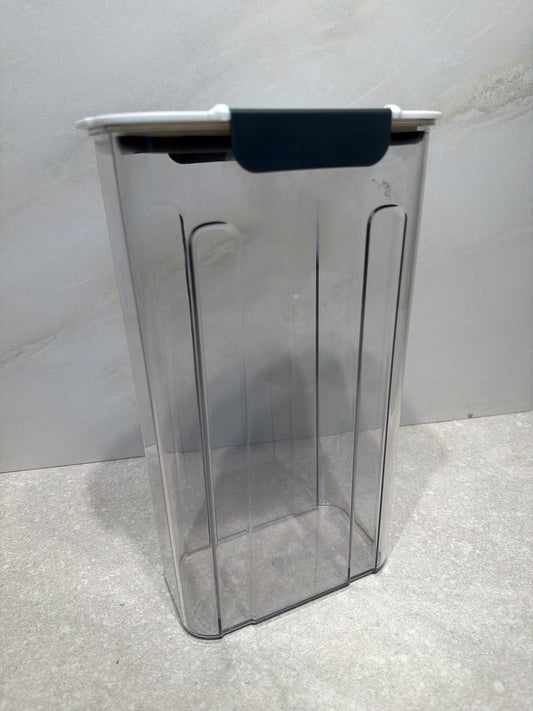 Container