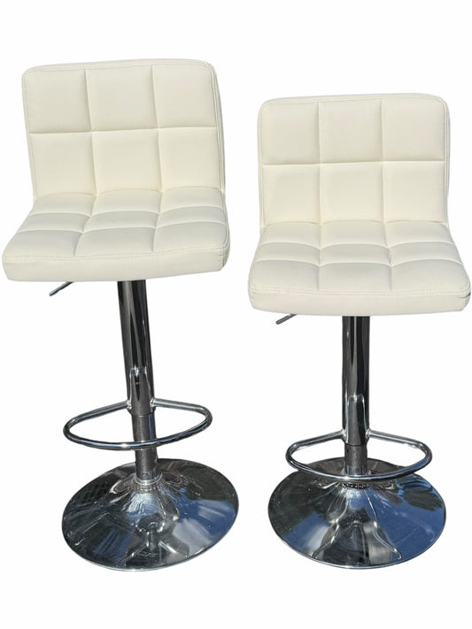 Set of 2 Stools