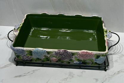 Temptations Casserole with Carrier
