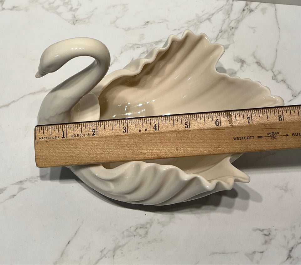 Lenox swan