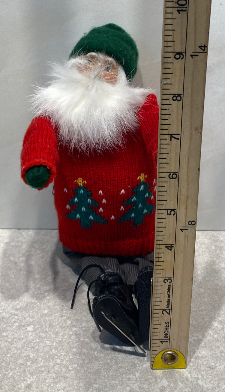 Byer's Choice Santa