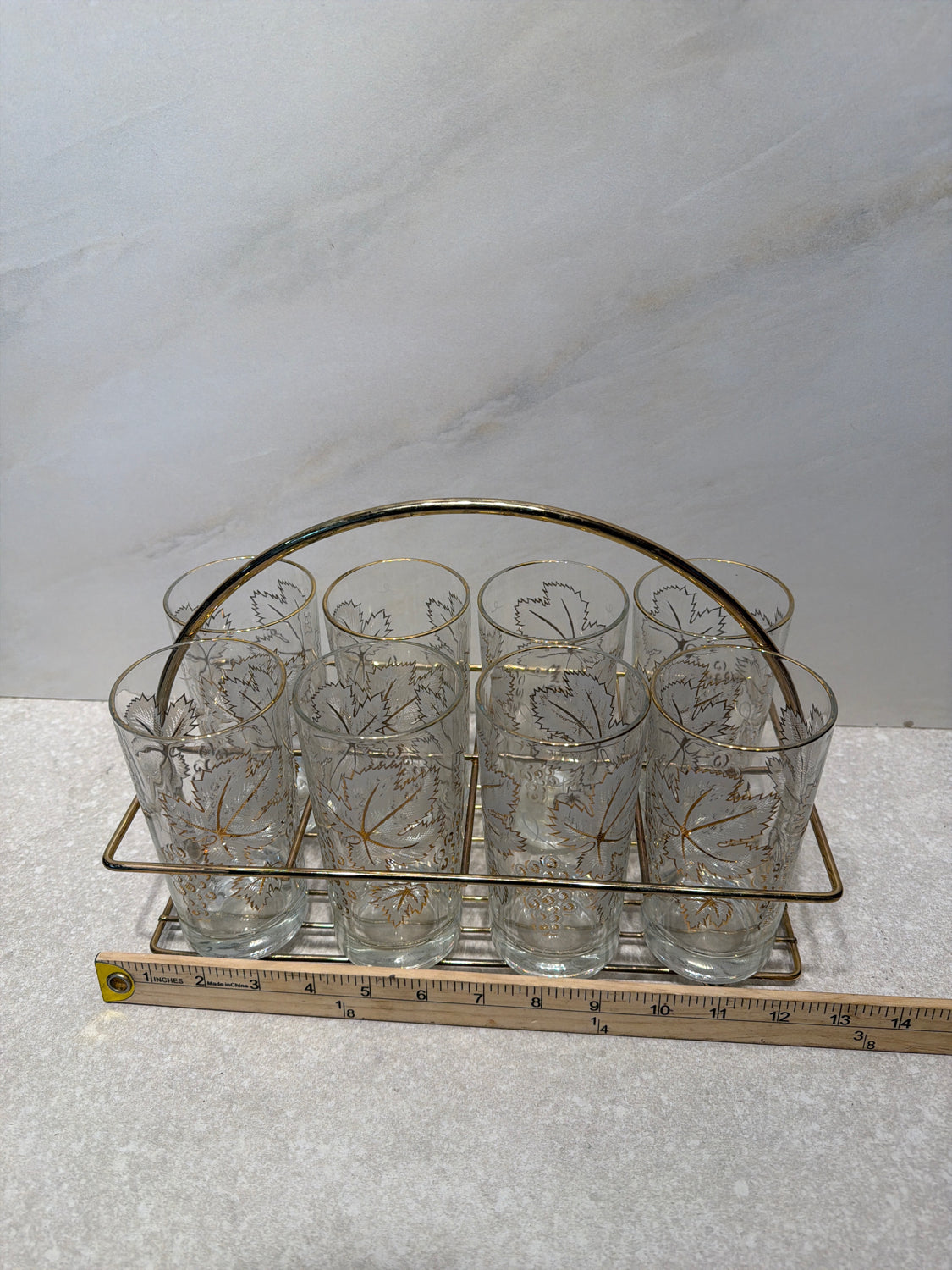 Set of 8 Glasses With Carrier