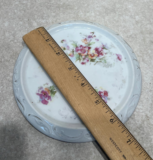 Trivet