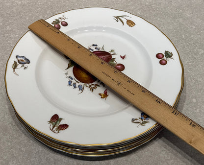 Set of 6 Early Worcester Dinner Plates