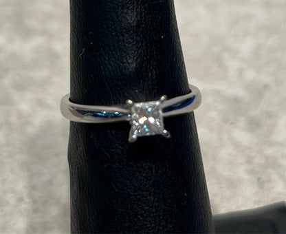 14K Ring - Size 4.5