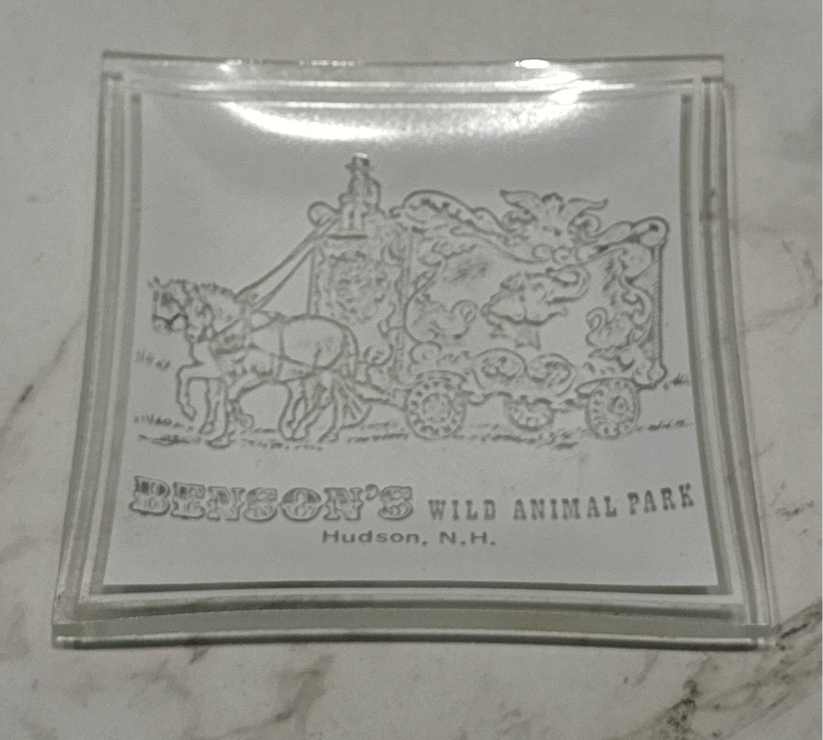 Bensons Animal Farm Dish