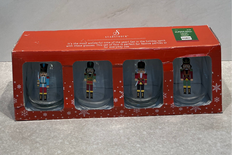 Set of 4 Glasses