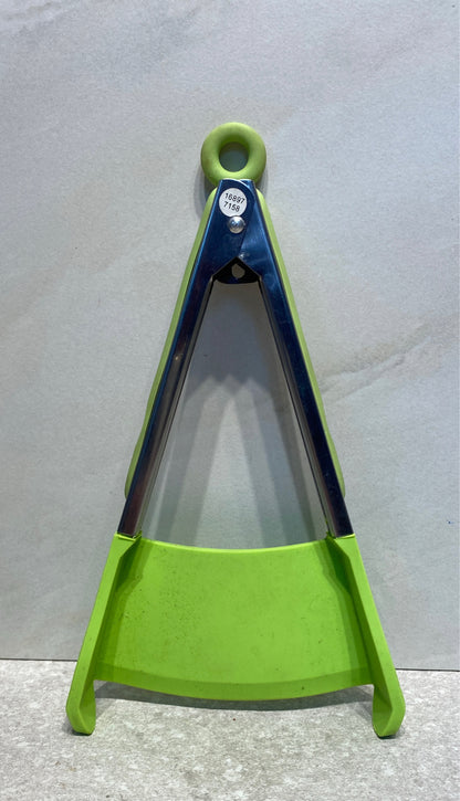 Tongs