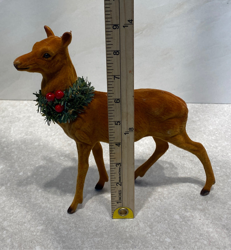 Byer's Choice Deer