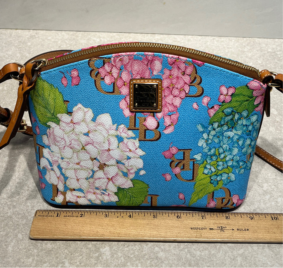 Dooney And Bourke Handbag