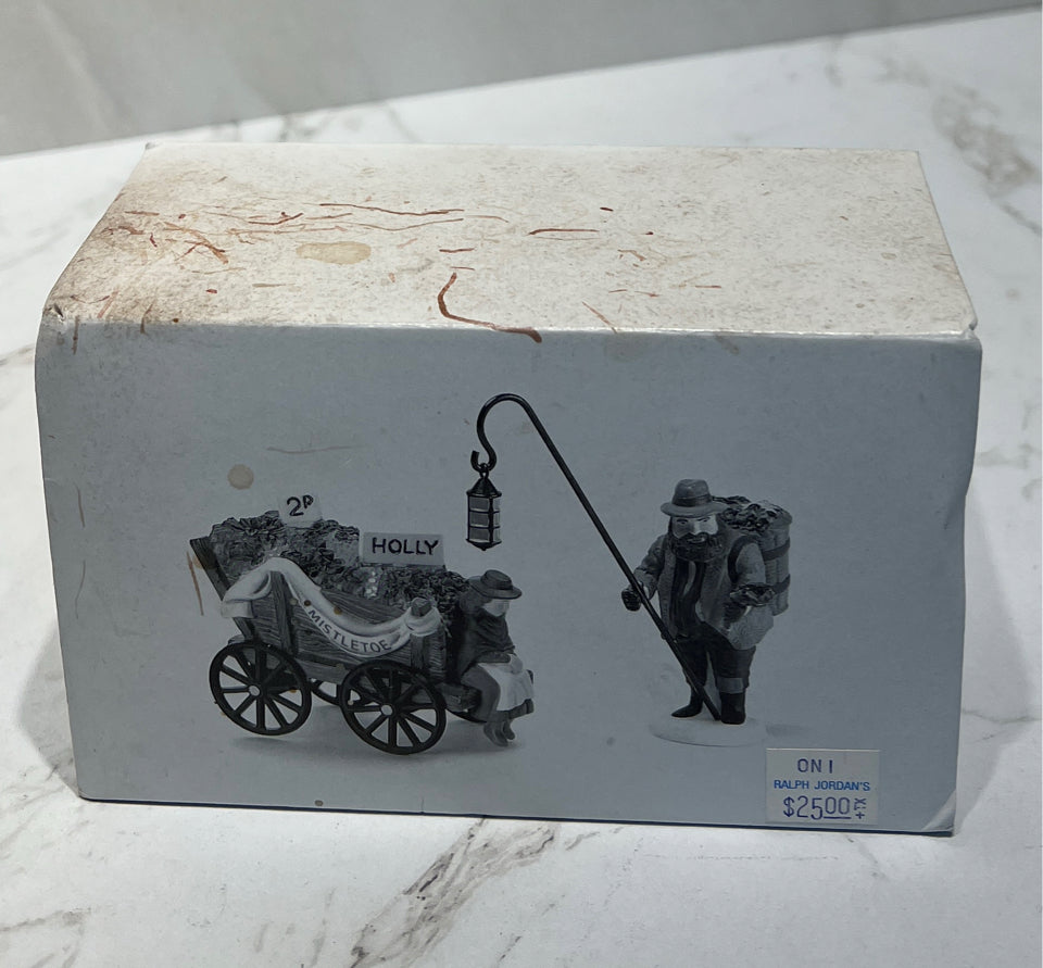 Dept. 56 Chelsea Market Mistletoe Monger & Cart