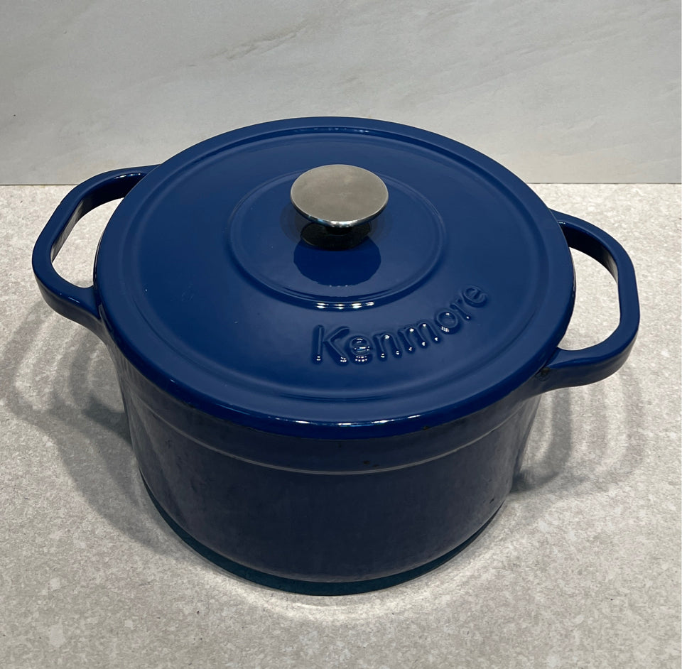 Covered Dutch Oven*