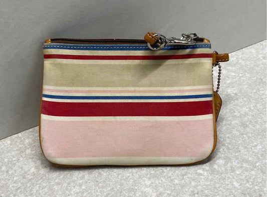 Caoch Wristlet