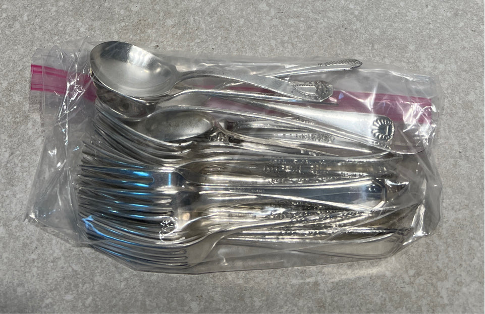 Bag Of Assorted Kitchenware